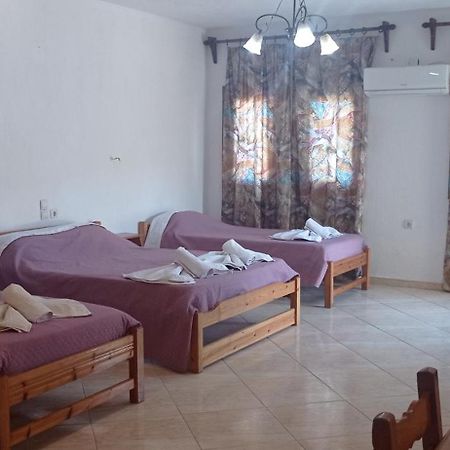 Smile Stella Studios Bandar Skopelos Luaran gambar