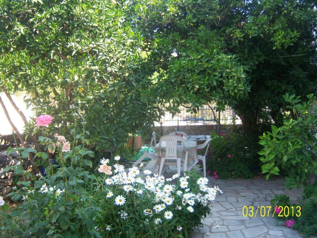 Smile Stella Studios Bandar Skopelos Luaran gambar