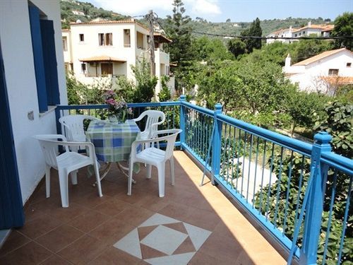 Smile Stella Studios Bandar Skopelos Luaran gambar